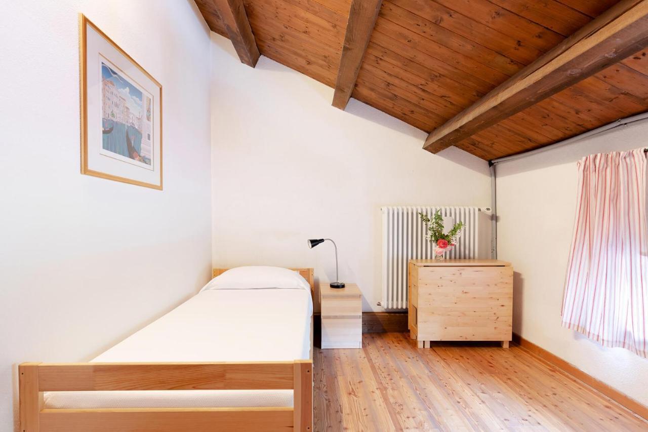 Fondazione Lucia De Conz Vandrarhem San Gregorio nelle Alpi Exteriör bild